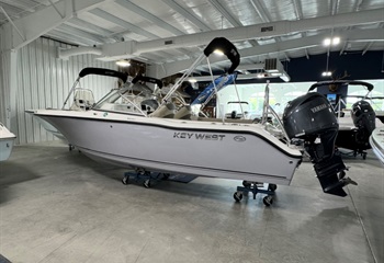 2025 Key West 203 DFS Manta Gray  Boat